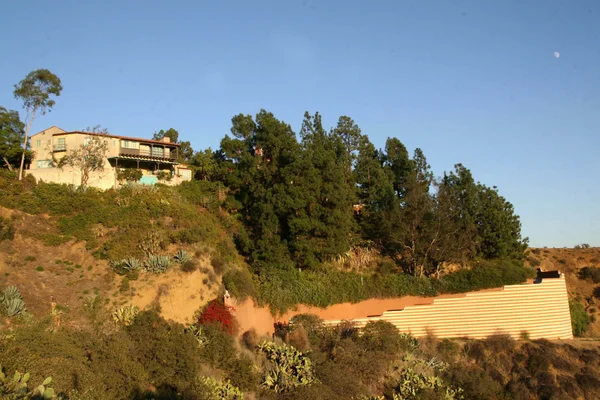 Bugsy Siegal-Madonna Home - Castillo Del Lago знаменитые места с привидениями в Голливуде и его окрестностях. CA. 10-21-07 — стоковое фото