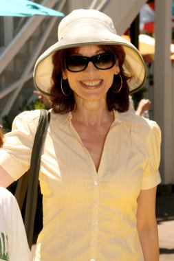 Marilu Henner