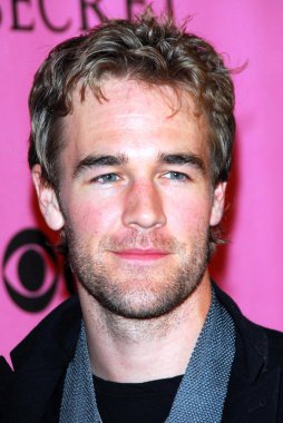 James Van Der Beek arriving at the 2007 Victoria's Secret Fashion Show. Kodak Theatre, Hollywood, CA. 11-15-07