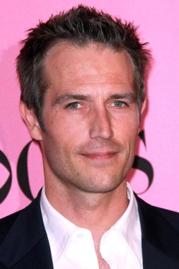 Michael Vartan arriving at the 2007 Victoria's Secret Fashion Show. Kodak Theatre, Hollywood, CA. 11-15-07