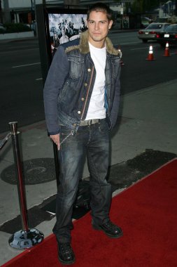 Sean Faris