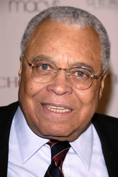 James Earl Jones en la performance 'Love Letters' beneficiando a The Elizabeth Taylor HIV / Aids Foundation. Paramount Studios, Hollywood, CA. 12-01-07 — Foto de Stock