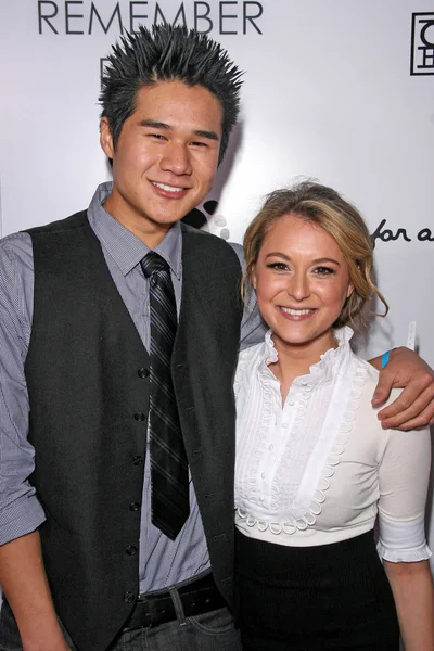 Charles Chen and Alexa Vega — Stock Photo, Image