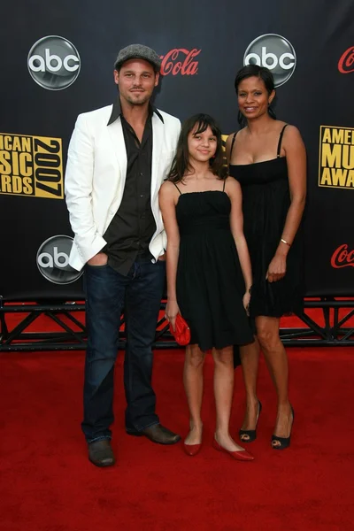 Justin Chambers llegando a los American Music Awards 2007. Nokia Center, Los Ángeles, CA. 11-18-07 — Foto de Stock