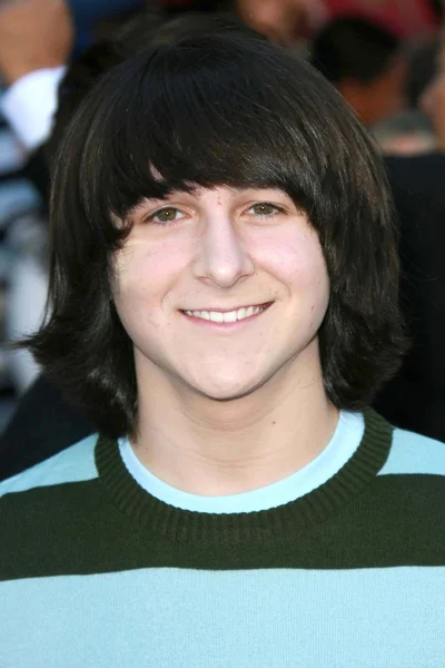 Mitchel Musso at the world premiere of "The Game Plan". El Capitan Theater, Hollywood, CA. 09-23-07 — Stock Photo, Image
