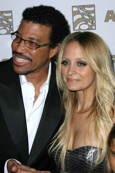 Lionel Richie and Nicole Richie — Zdjęcie stockowe