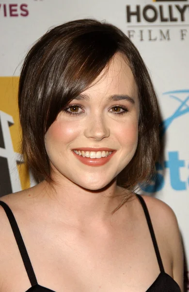 Ellen Page en los 11º Premios Anuales Hollywood del Festival de Cine de Hollywood. Beverly Hilton Hotel, Beverly Hills, CA. 10-22-07 —  Fotos de Stock