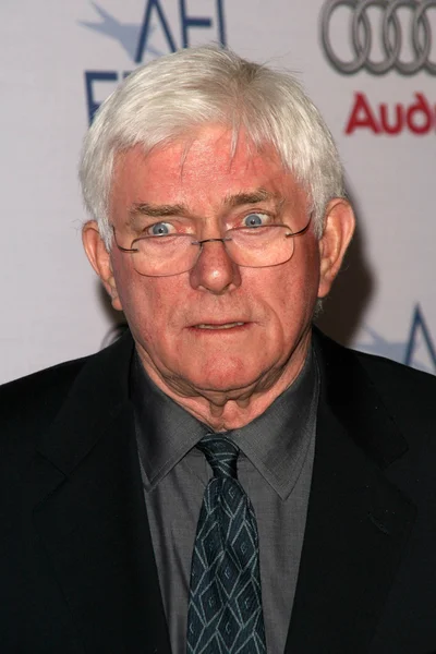 Phil Donahue na AFI Fest 2007 představení "šumu". AFI Fest ve střešní vesnici, Hollywood, CA. 11-06-07 — Stock fotografie