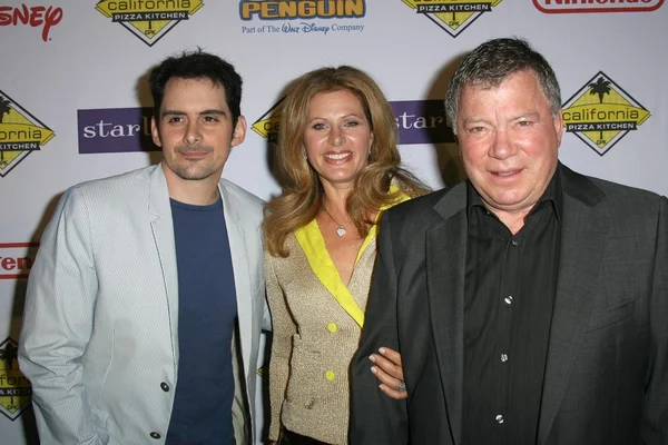 Brad Paisley, Elizabeth Shatner, William Shatner — Stock Photo, Image