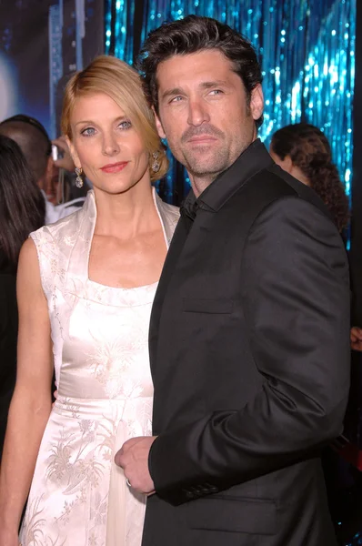 Jill Finková a Patrick Dempsey v Los Angeles premiéře "okouzlen". Divadlo el. Capitan v Hollywoodu, cca 11-17-07 — Stock fotografie