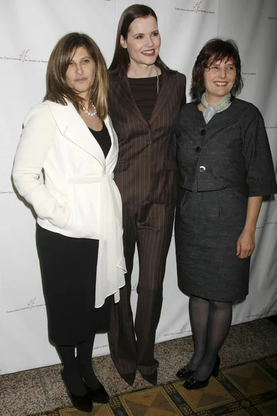 Amy pascal, geena davis, dr. mei gotz — Stockfoto