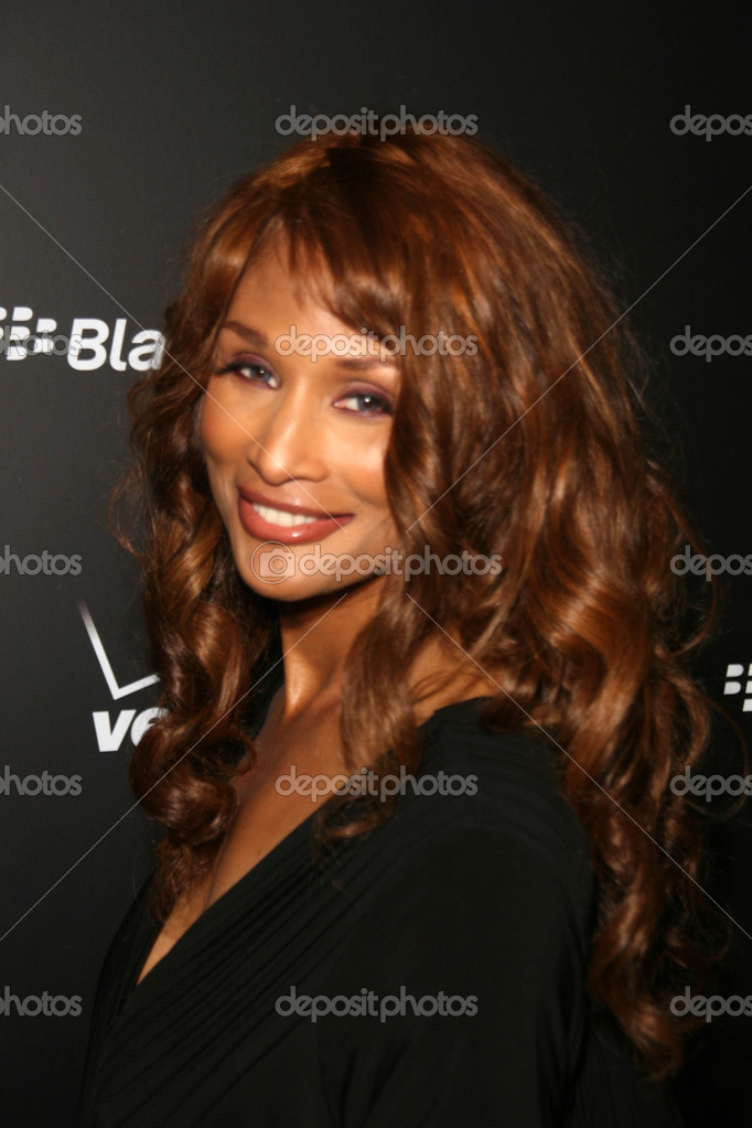 Beverly Johnson at the Blackberry Pearl 8130 Launch Party. A D Studio, Los Angeles, CA 01-31-08
