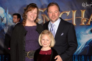 Kevin lima ve ailesi los Angeles şehrinde 