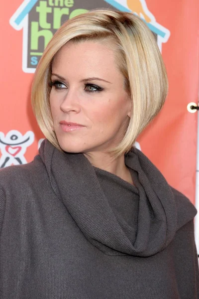 Jenny McCarthy at the launch party for KidsLA Magazine. The Treehouse Social Club, Los Angeles, CA. 12-09-07 — Stock Photo, Image