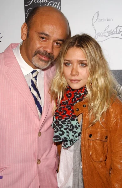 Christian Louboutin and Ashley Olsen at the Saks Fifth Ave cocktail party welcoming Christian Louboutin to the West Coast. S Bar, Hollywood, CA. 10-17-07 — Stok fotoğraf