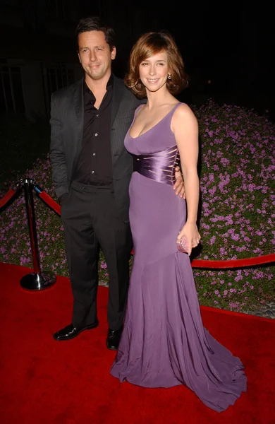 Ross McCall and Jennifer Love Hewitt — Stock Photo, Image