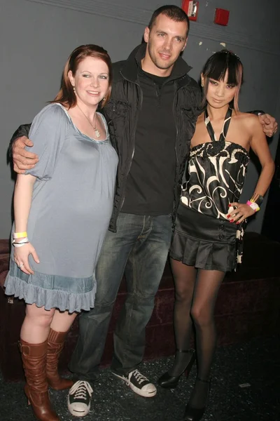 Melissa Joan Hart ile Mark Wilkerson ve Bai Ling — Stok fotoğraf