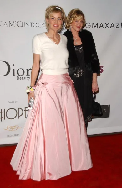 Sharon Stone and Kelly Stone — Stock Photo, Image