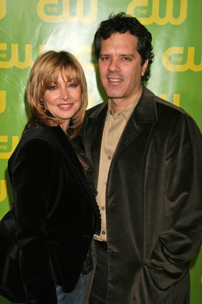 Sharon Lawrence y su esposo Tom — Foto de Stock