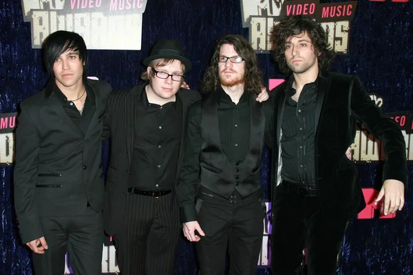 Fall Out Boy llegando a los MTV Video Music Awards 2007. The Palms Hotel And Casino, Las Vegas, NV. 09-09-07 —  Fotos de Stock