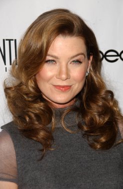 Ellen pompeo los angeles gizli dergisinin yıllık emmy partisinde. bir gün batımı, west hollywood, ca. 09-11-07