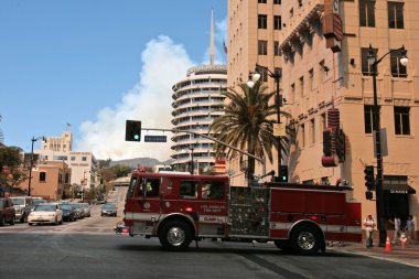 2007 hollywood hills yangın