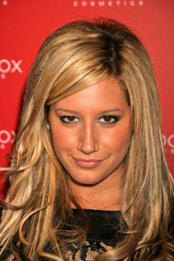 Ashley tisdale