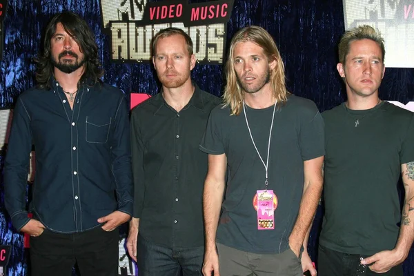 Foo Fighters chegando ao MTV Video Music Awards de 2007. The Palms Hotel And Casino, Las Vegas, NV. 09-09-07 — Fotografia de Stock