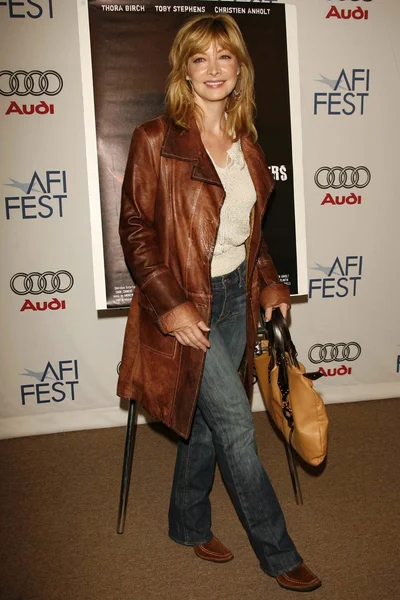 Sharon Lawrence — Photo