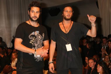 2B serbest düşme 2007 koleksiyonu moda show