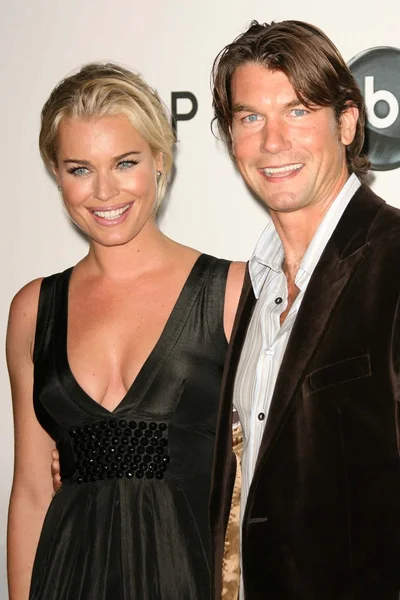 Rebecca Romijn and Jerry O'Connell — Stock Photo, Image
