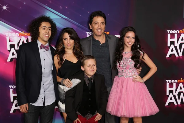 Ramy Youssef, Alanna Ubach, Jackson Brundage, Scott Baio, Ryan Newman no TeenNick HALO Awards 2012, Hollywood Palladium, Hollywood, CA 11-17-12 — Fotografia de Stock