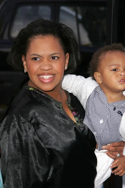 Shondrella Avery and son — Stockfoto