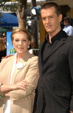 Julie Andrews ve Rupert Everett