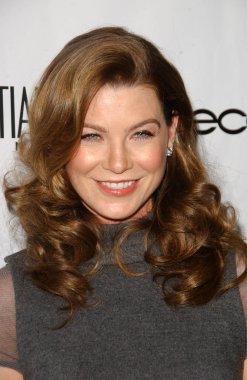 Ellen pompeo los angeles gizli dergisinin yıllık emmy partisinde. bir gün batımı, west hollywood, ca. 09-11-07