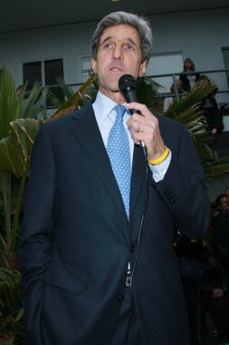 John kerry ve teresa heinz kerry teşvik 