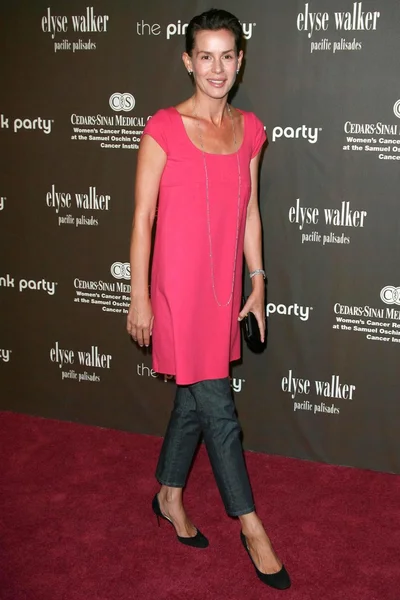 Embeth Davidtz at the 3rd Annual Pink Party benefiting Cedars-Sinai Women's Cancer Research Institute. Viceroy Hotel, Santa Monica, CA. 09-08-07 — Stockfoto