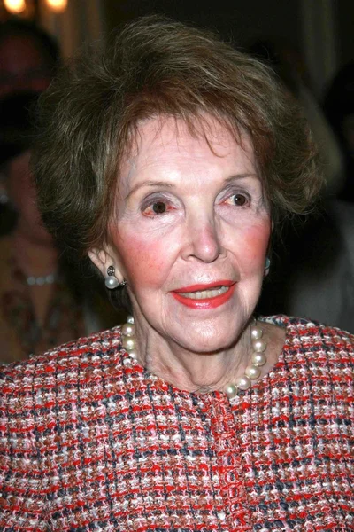 Saks Beşinci Cadde ve iş arkadaşları yıllık bahar Öğle Yemeği