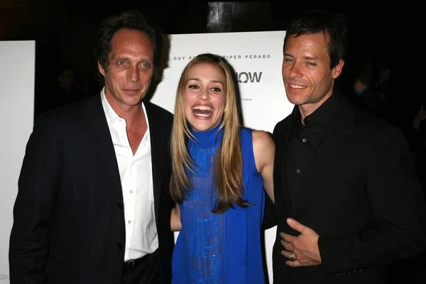 William Fichtner with Piper Perabo and Guy Pearce — Stock Photo, Image