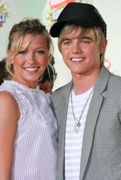 Katie cassidy ve jesse mccartney nickelodeons 20 yıllık kids choice Ödülleri. Pauley pavillion, westwood, ca. 03-31-07