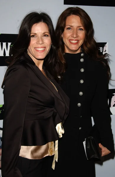 Tricia Leigh Fisher y Joely Fisher — Foto de Stock