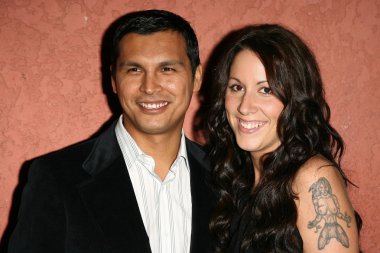 adam plaj ve eşi tara