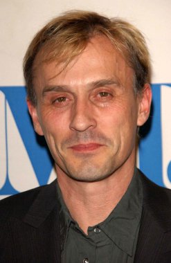 Robert Knepper