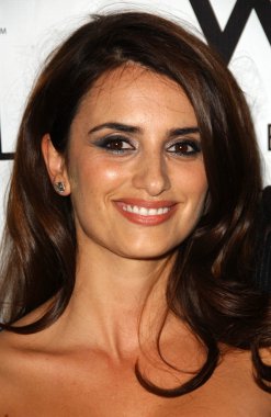 Penelope cruz onurlandıran los angeles gizli dergisinin partisi