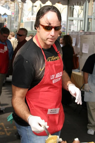 The Los Angeles Mission Thanksgiving Meal for the Homeless — Stock Photo, Image