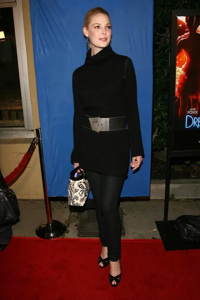 Кэтрин Хейгл на премьере "Девушек мечты". Wilshire Theatre, Лос-Анджелес, Калифорния. 12-11-06 — стоковое фото