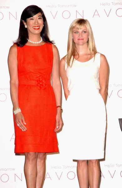 Andrea Jung, Reese Witherspoon — Foto de Stock