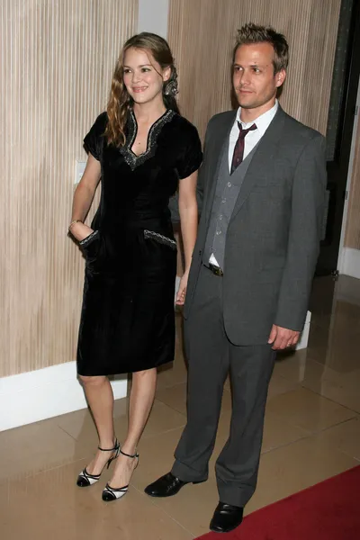 Jacinda Barrett e Gabriel Macht — Fotografia de Stock