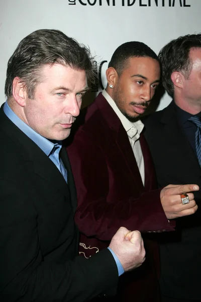 Alec Baldwin e Ludacris no Los Angeles Confidential Revistas Party Honoring Penelope Cruzs Golden Globe Nomination. Whiskey Blue, Westwood, CA. 01-13-07 — Fotografia de Stock