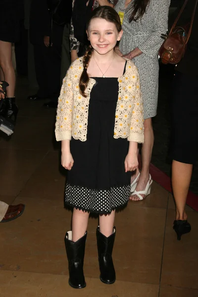 Abigail Breslin at the luncheon for the nominees of the 79th Annual Academy Awards. Beverly Hilton Hotel, Beverly Hills, Ca. 02-05-07 — Stock Photo, Image